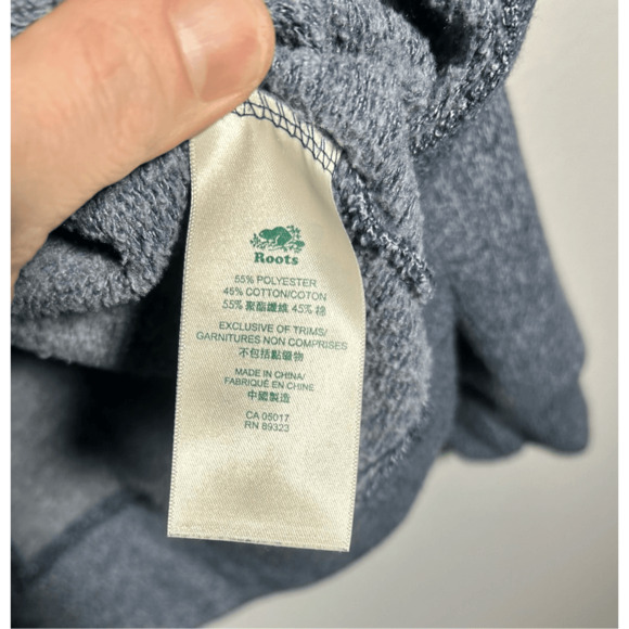 Roots Canada Men’s Gray 1/4 Zip Fuzzy Beaver Logo Sweater Jacket Sz Lg - Picture 9 of 9